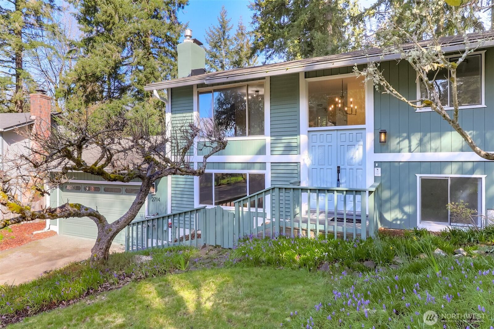 Property Photo:  2714  Dundee Place NW  WA 98502 
