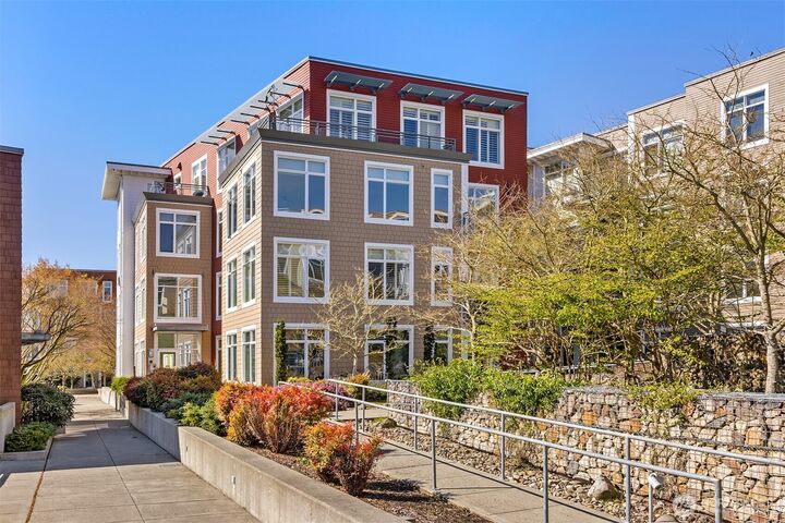 Property Photo: 180 Harbor Square Loop NE B421 WA 98110