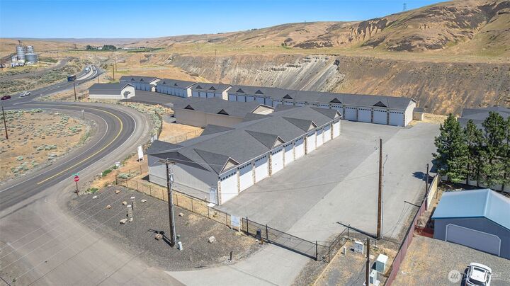 Property Photo: 9967 W.8 Road NW G-41 WA 98848