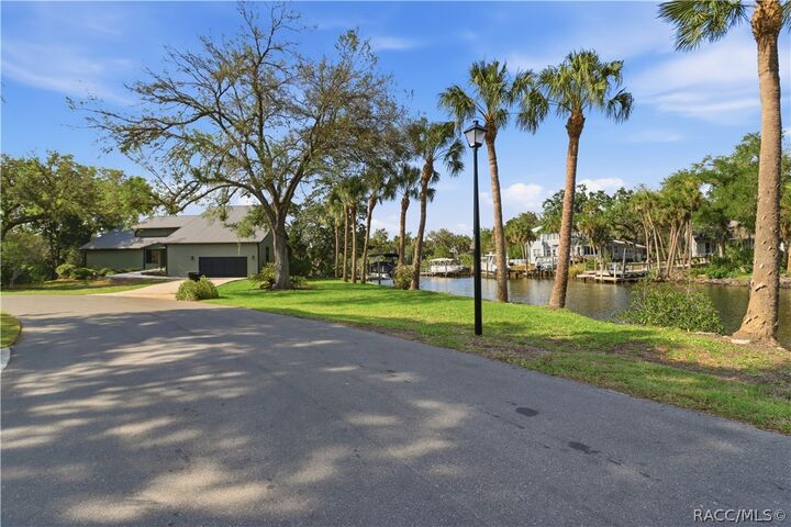 Property Photo:  4840 S Prices Point  FL 34448 