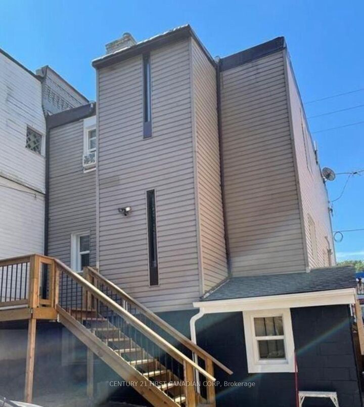 Property Photo: 20 Adelaide Street S ON N5Z 3J8