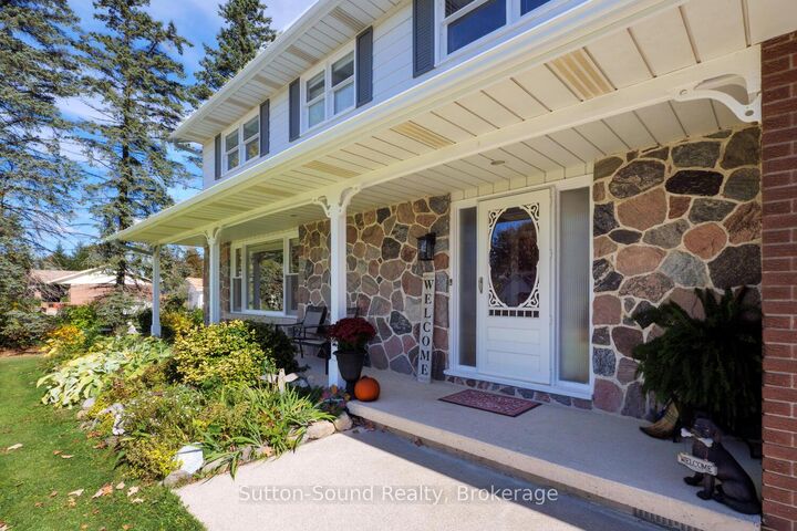 Property Photo: 319 Gould Street ON N0H 2T0