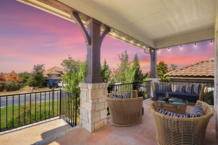 Property Photo: 203 Antigua Way TX 78738
