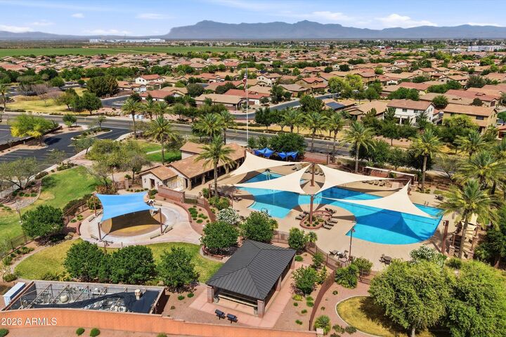 Property Photo:  908 W Banyan Avenue  AZ 85140 