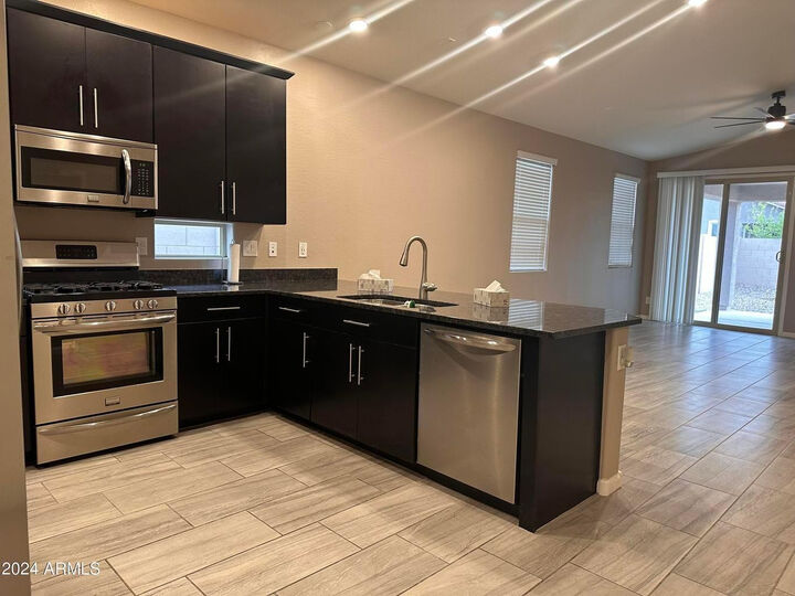 Property Photo:  3883 E Desert Broom Drive  AZ 85286 