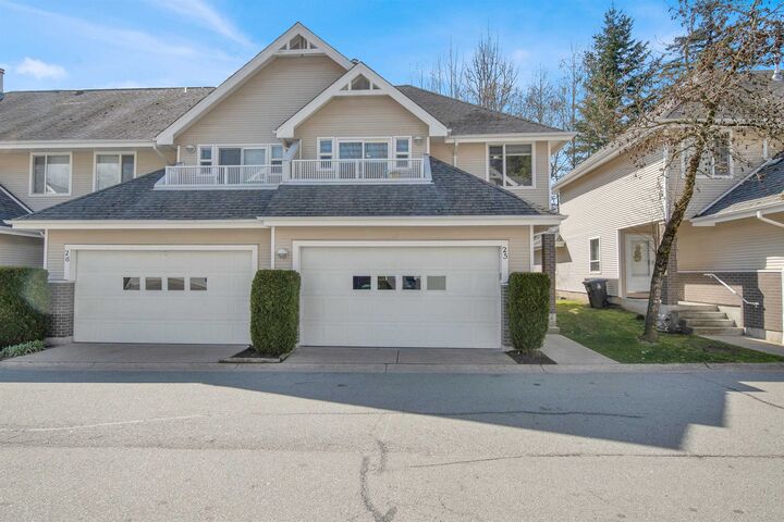 Property Photo: 13918 58 Avenue 25 BC V3X 3N8