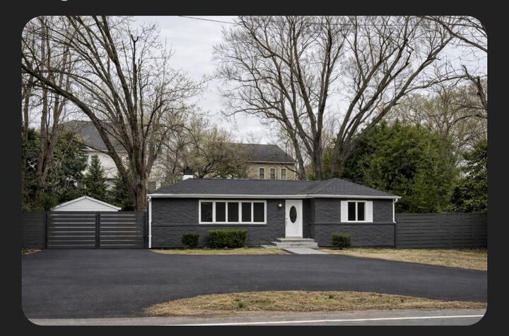 Property Photo:  8106 Fort Hunt Road  VA 22308 