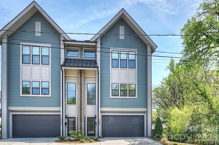 Property Photo:  1500 Hawthorne Lane A  NC 28205 