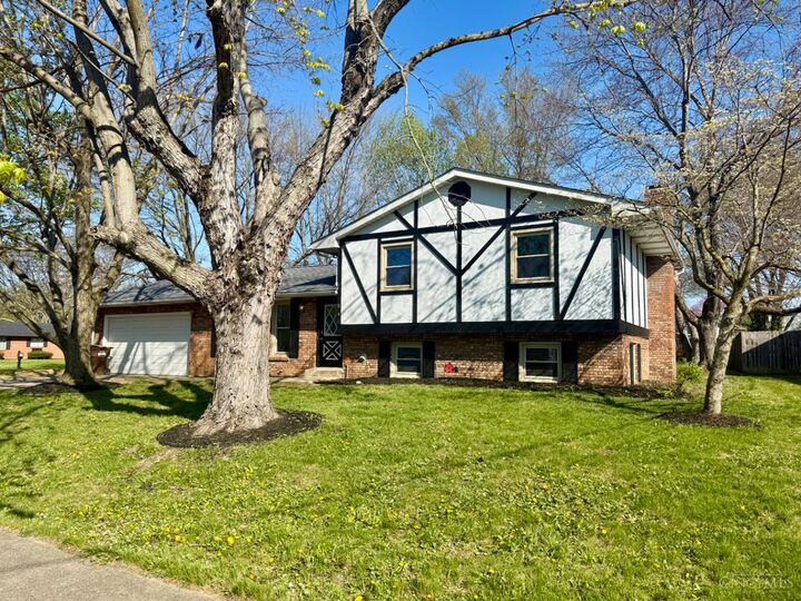 Property Photo:  8 Oak Avenue  OH 45067 