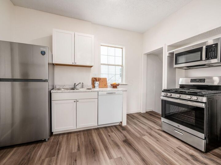 Property Photo:  1889 S 4th Street  OH 43207 