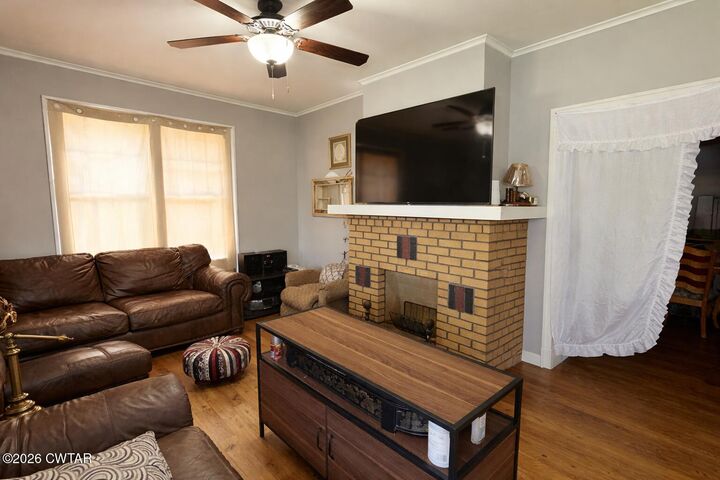 Property Photo:  402 Greenwood Avenue  TN 38301 