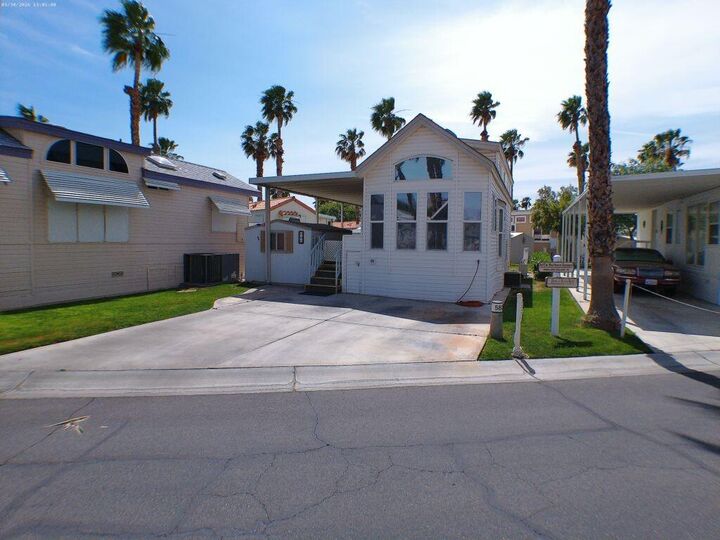 Property Photo:  84136 Avenue 44, #582  CA 92203 