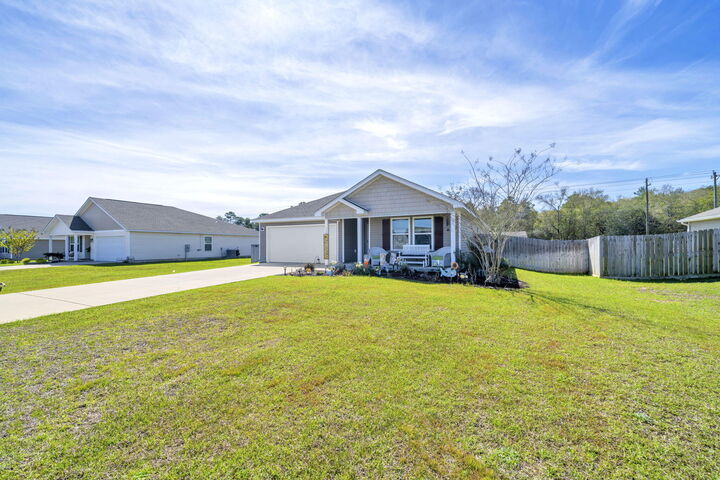 Property Photo:  112 Mikaela Avenue  FL 32433 