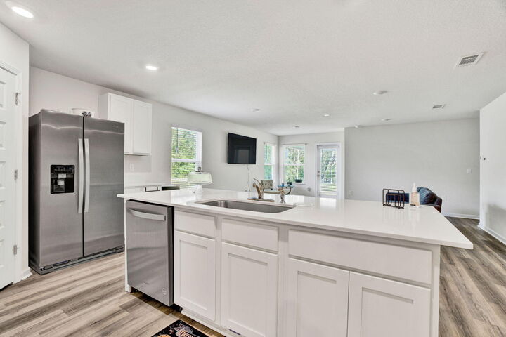 Property Photo:  535 Mary Lou Way  FL 32539 
