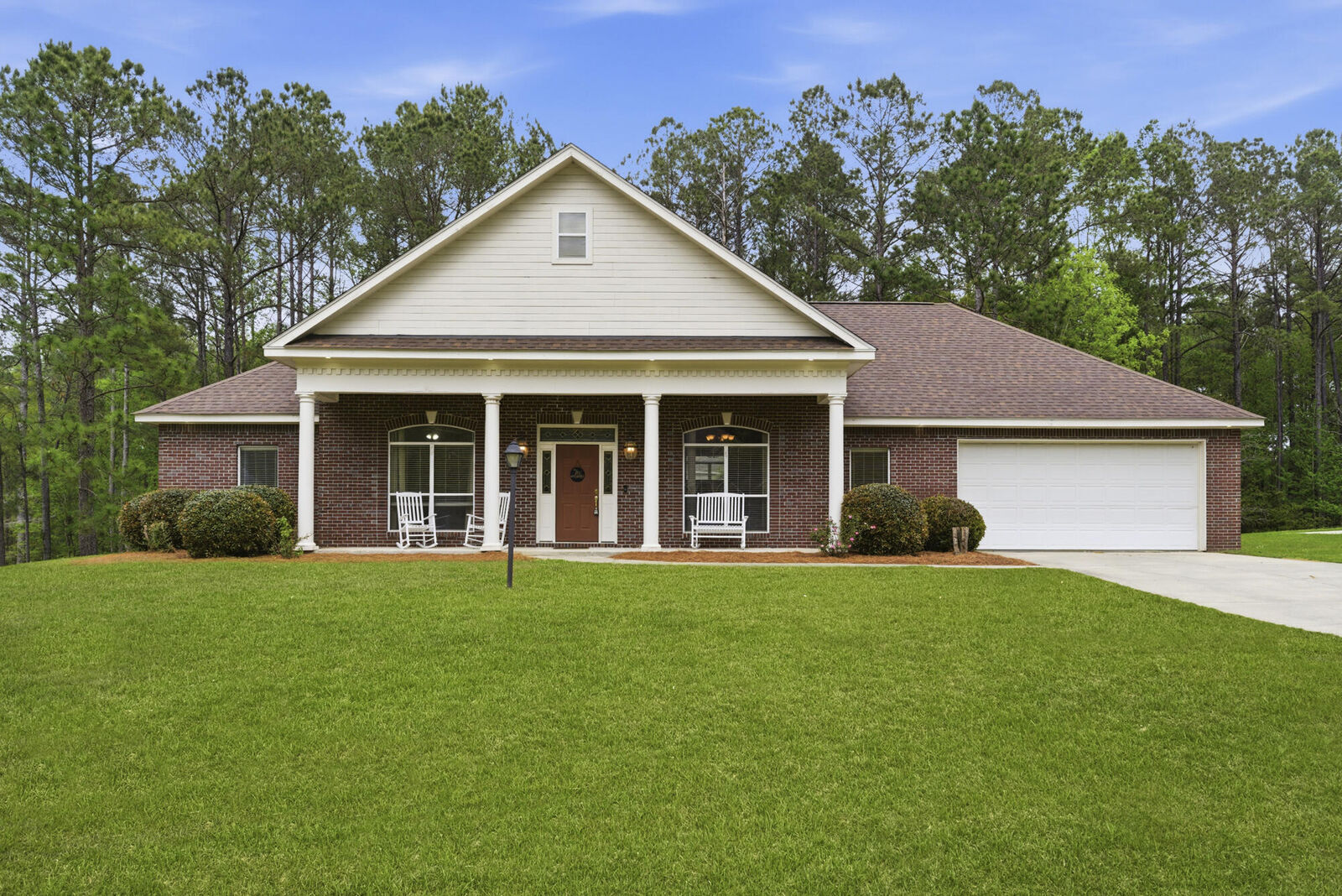 Property Photo:  210 Whistlers Way  MS 39402 