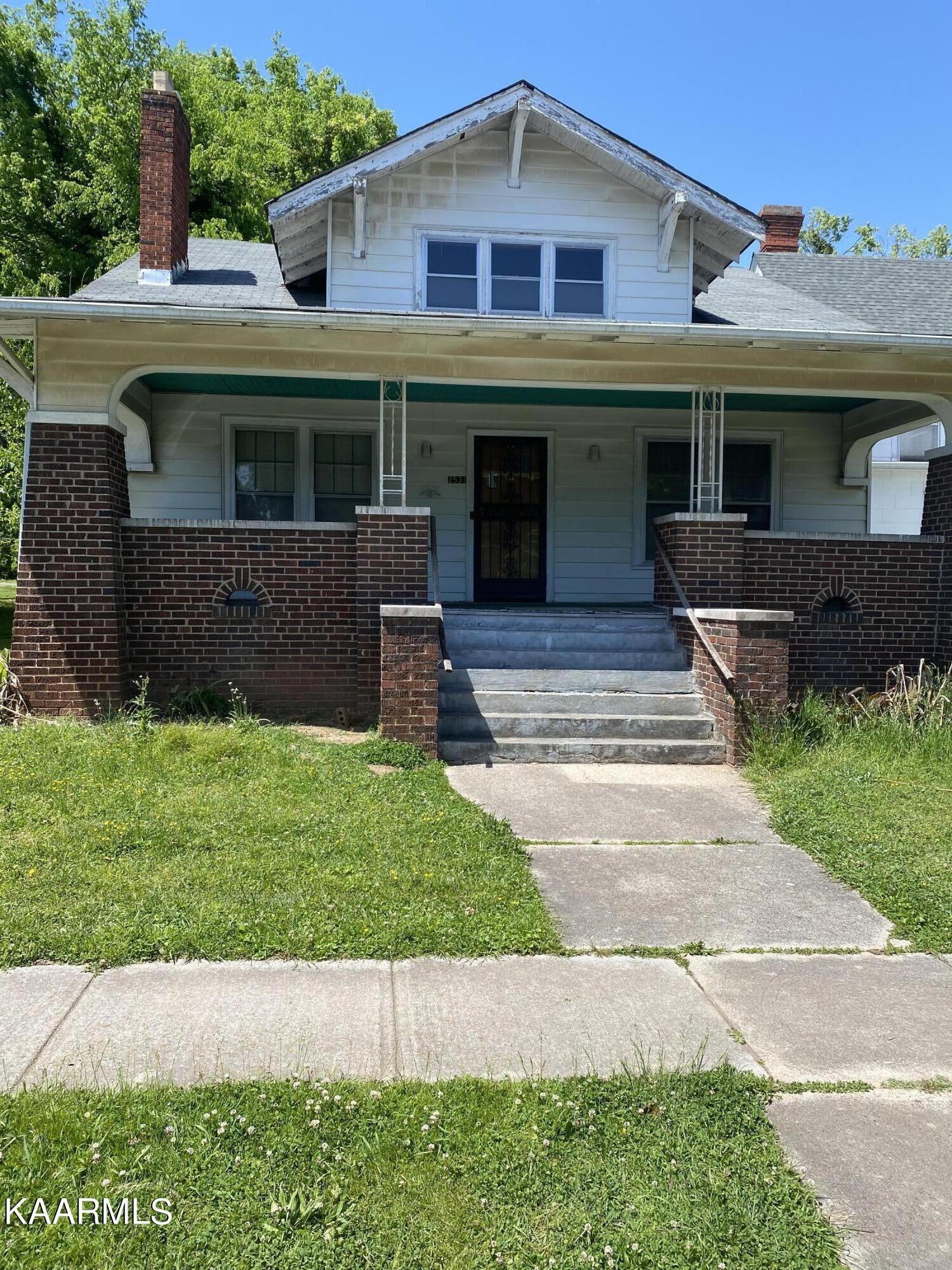 Property Photo:  2531 Parkview Ave  TN 37914 