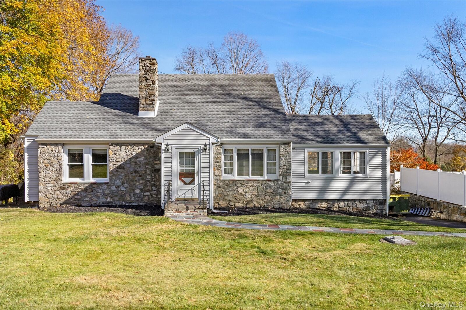 Property Photo:  16 Hillside Terrace  NY 10541 