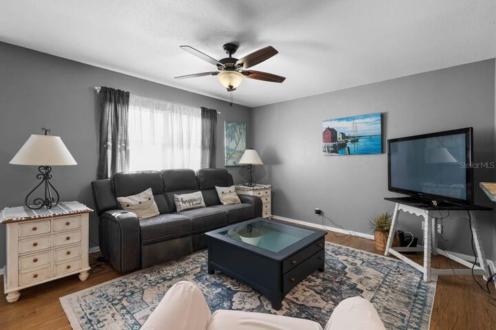 Property Photo:  1802 Bedford Terrace 182  FL 33573 