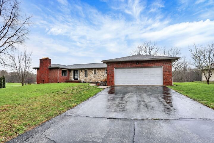 Property Photo:  1609 Greenacres Drive  IN 46901 