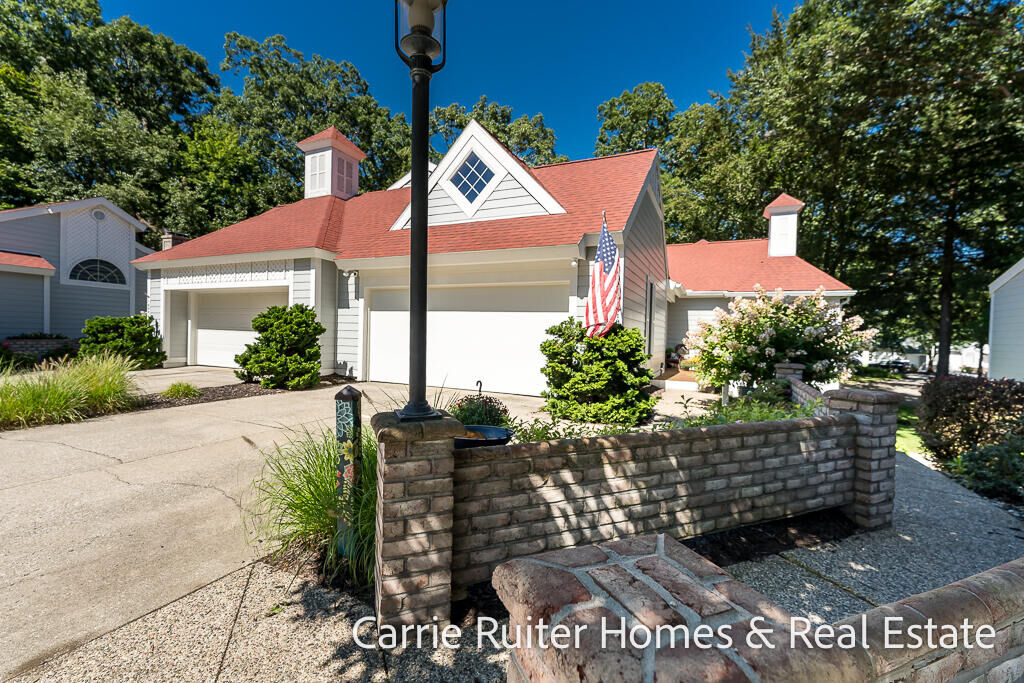 Property Photo: 16919 Landing Lane MI 49456