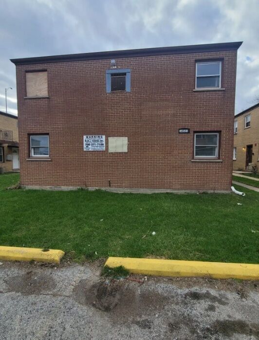 Property Photo:  14521 S Richmond Avenue 2  IL 60469 