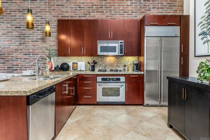 Property Photo:  1050 Island Avenue 711  CA 92101 