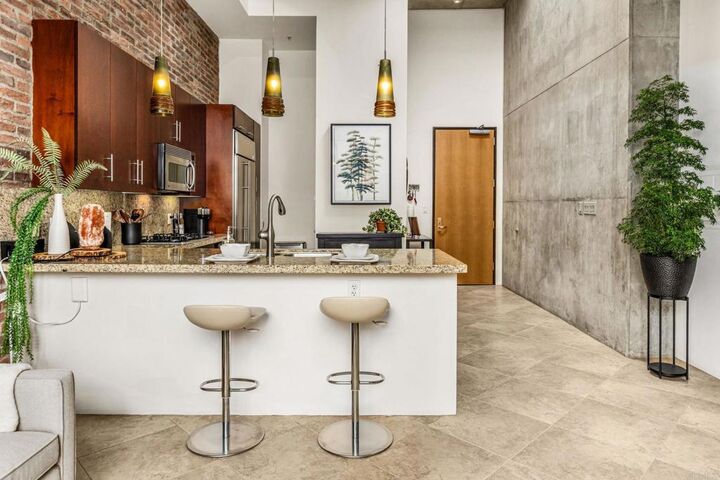 Property Photo:  1050 Island Avenue 711  CA 92101 