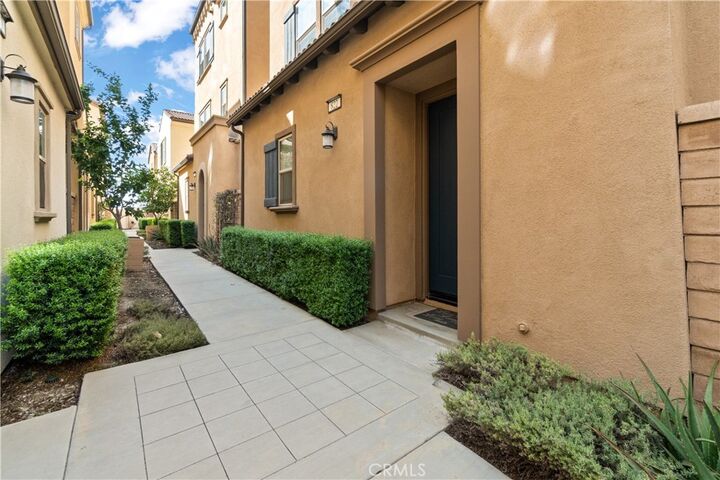 Property Photo:  822 Mandarin  CA 91786 