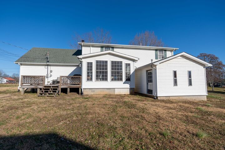 Property Photo:  103 Daniel Cir  TN 38450 