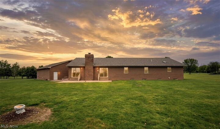 Property Photo:  6424 Weaver Road  OH 44401 