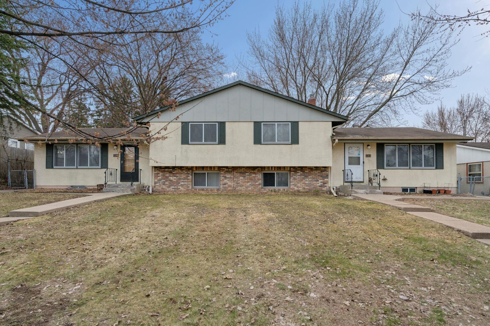 Property Photo:  1586 Pacific St  MN 55106 