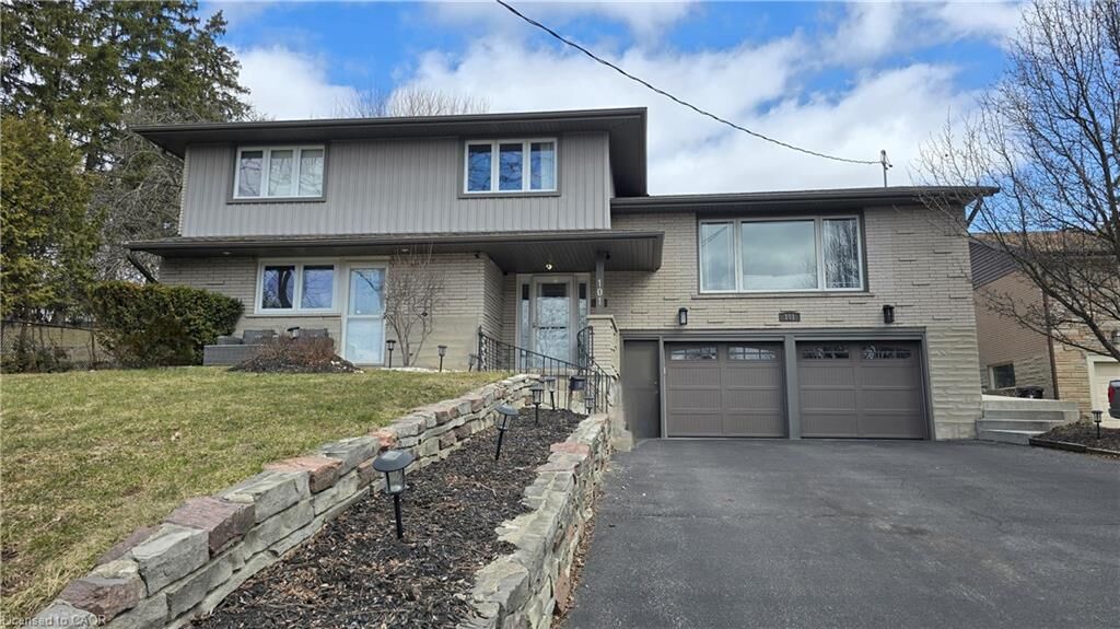 Property Photo:  101 Lang Crescent  ON N2K 1P4 