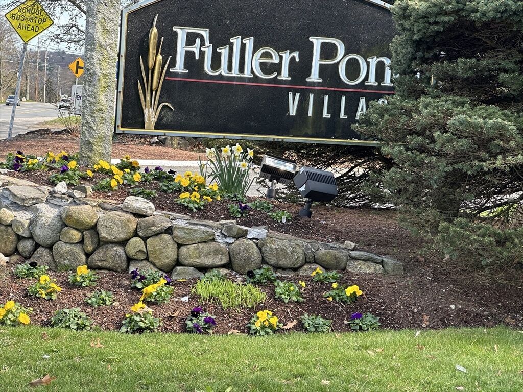 Property Photo:  8 Bellingham Court 92  MA 01949 