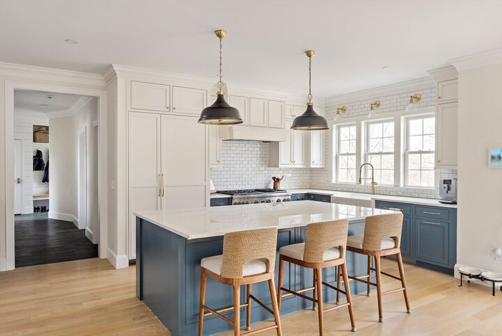 Property Photo:  306 King St  MA 02025 