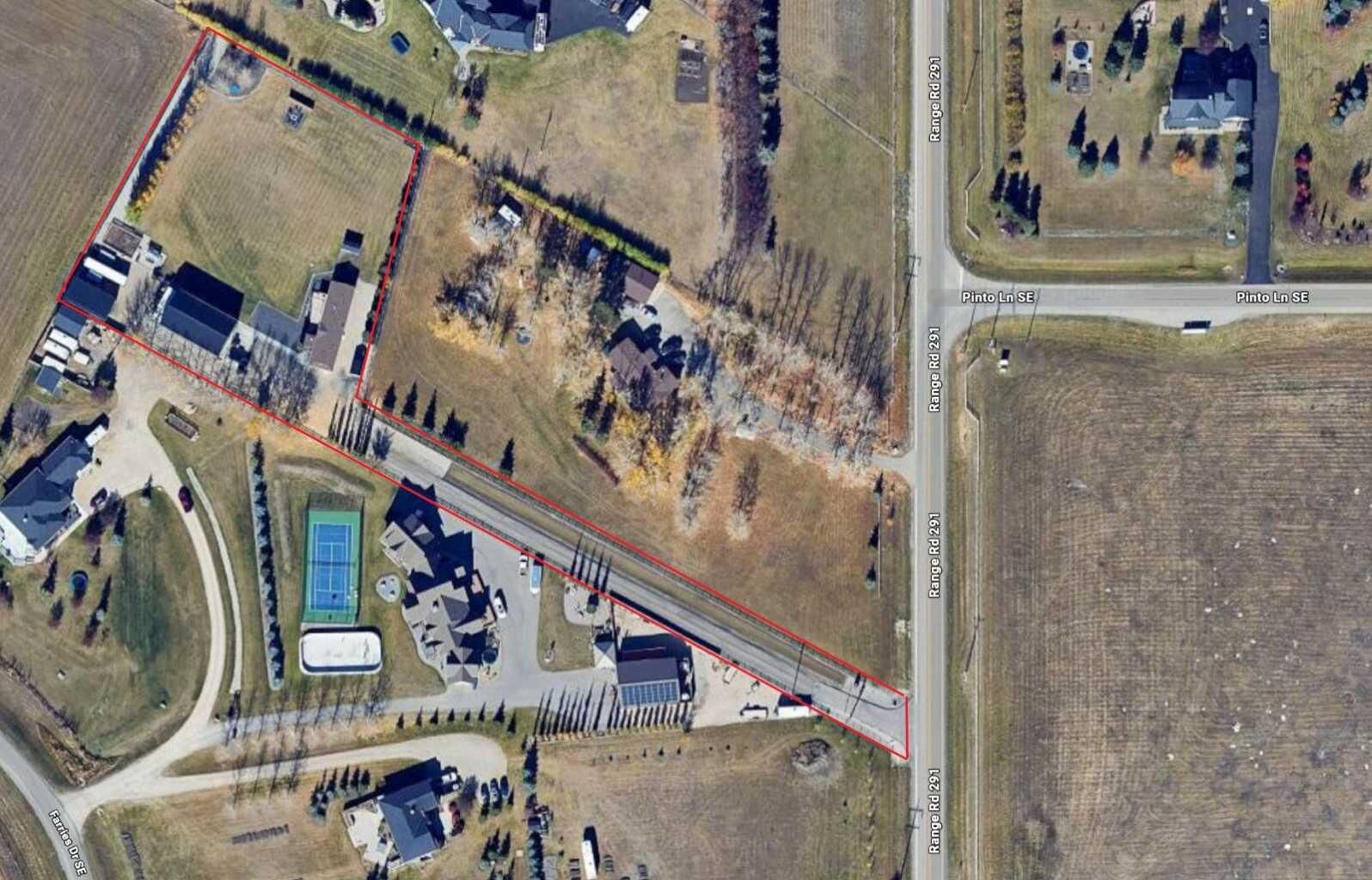 Property Photo: 270165 Range Road 291 SE AB T4B 3N6