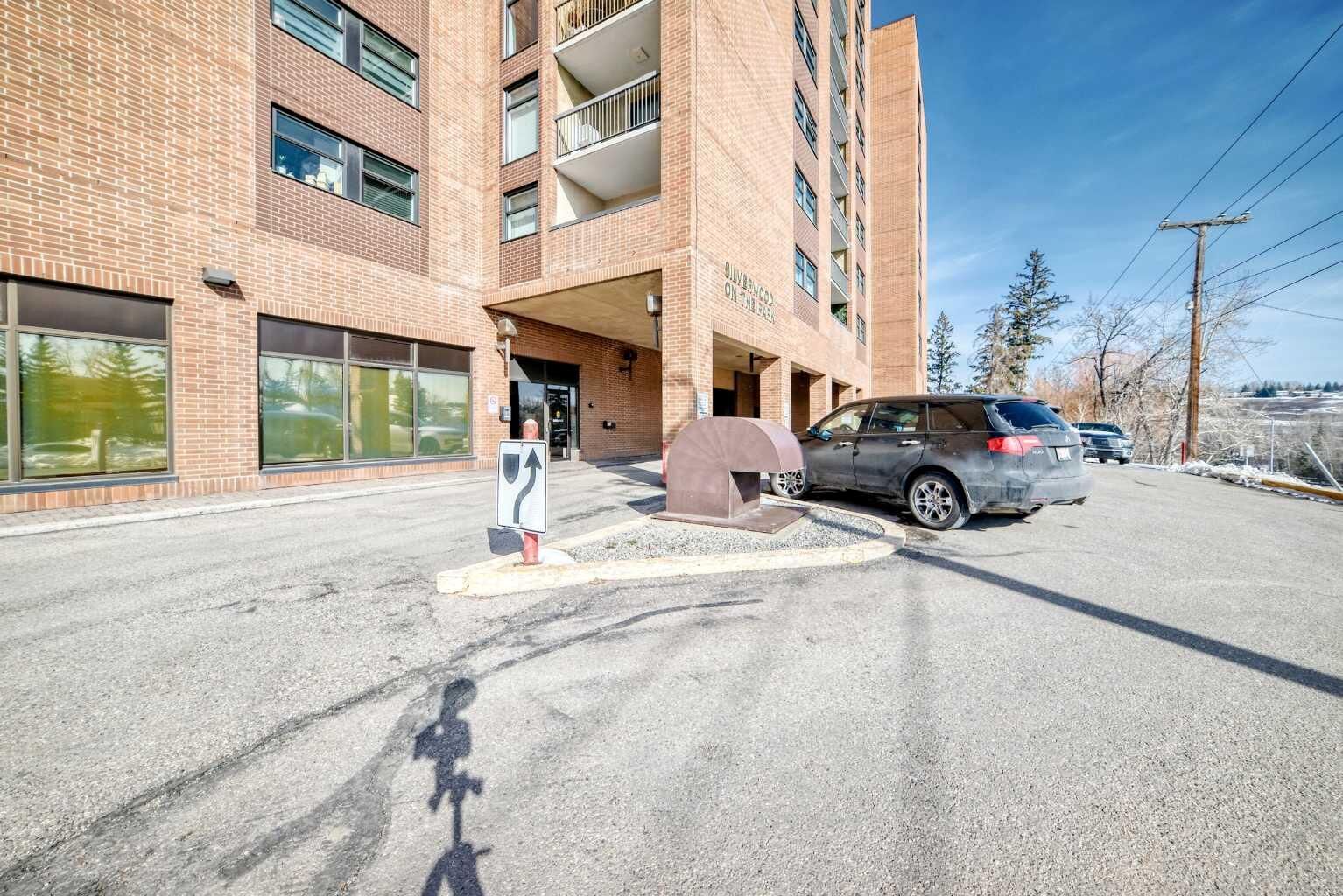 Property Photo:  8604 48 Avenue NW #912  AB T3B 5E6 
