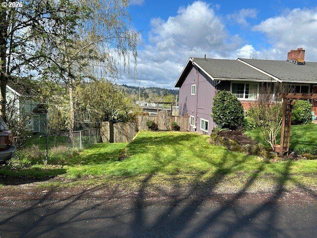 Property Photo: 8815 SE 28th Ave OR 97222