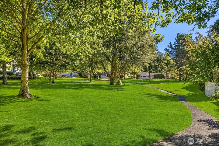 Property Photo:  757  Village Circle NW  WA 98110 