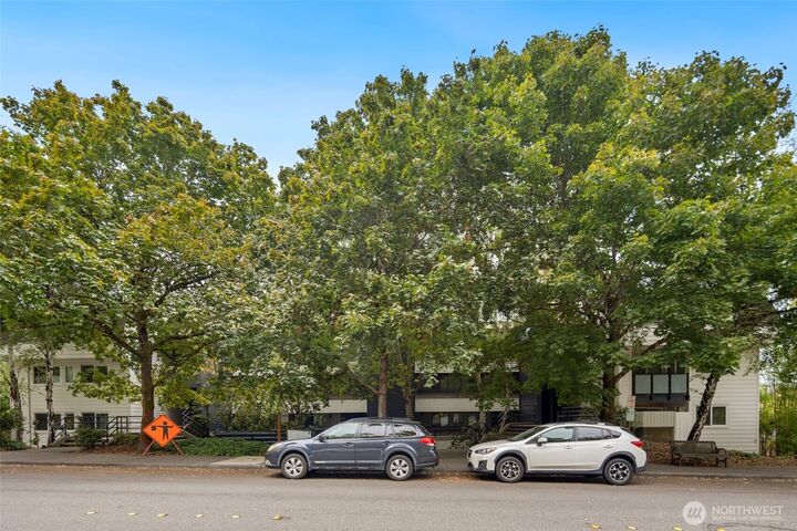 Property Photo: 3055 80th Avenue SE 107 WA 98040