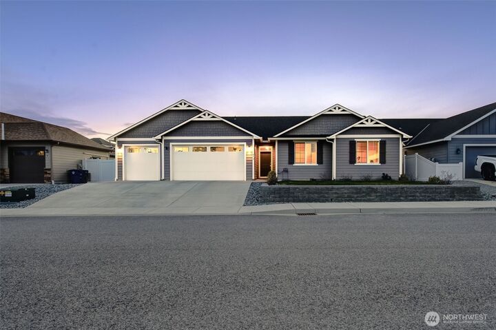 Property Photo:  479  Sunny Brooke Lane  WA 98816 