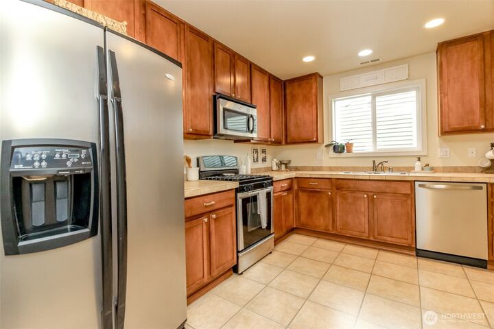 Property Photo:  2211  119th Drive SE  WA 98258 