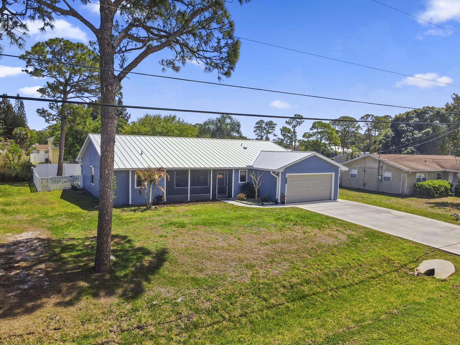 Property Photo:  5900 Birch Drive  FL 34982 