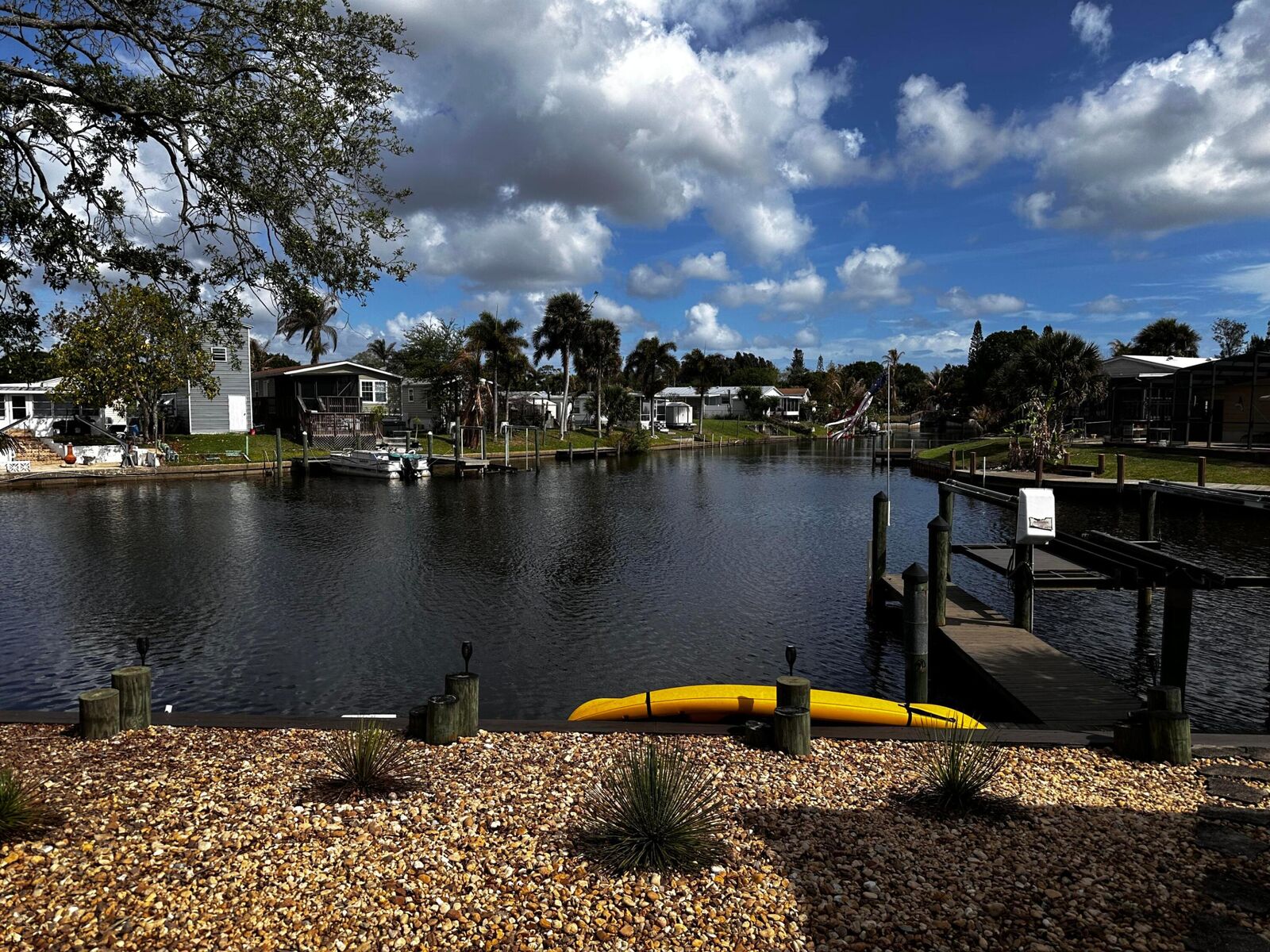 Property Photo:  121 SE Paradise Place  FL 34997 