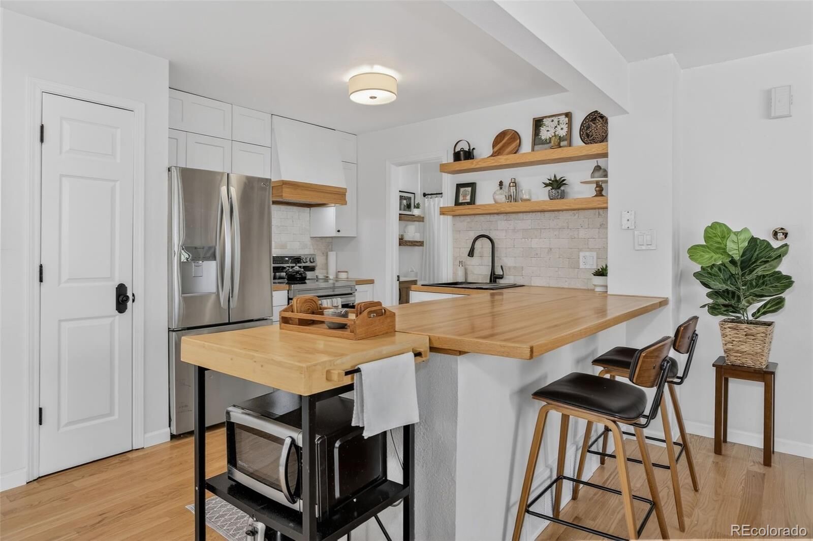 Property Photo: 886 S Reed Court E CO 80226