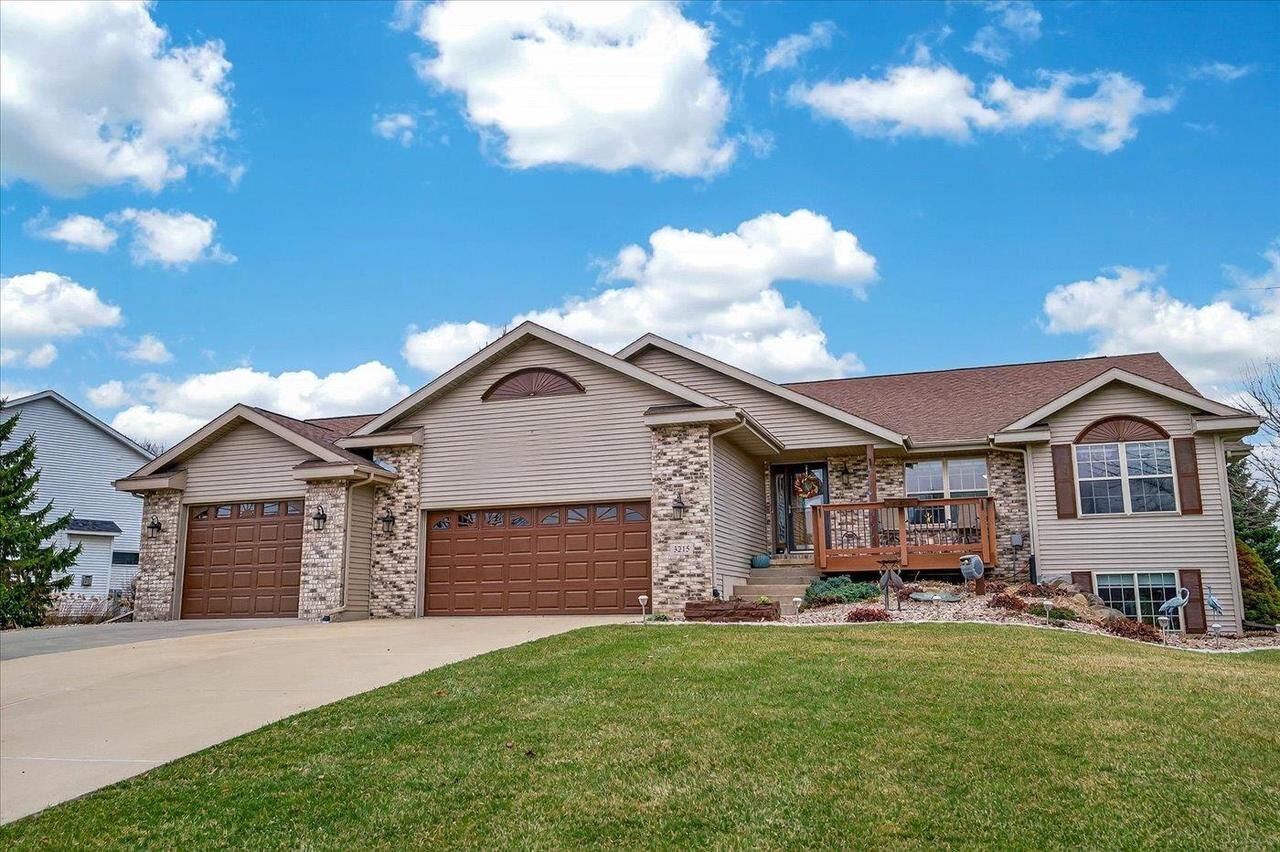 Property Photo:  3215 Conservancy Estates Lane  WI 53590 