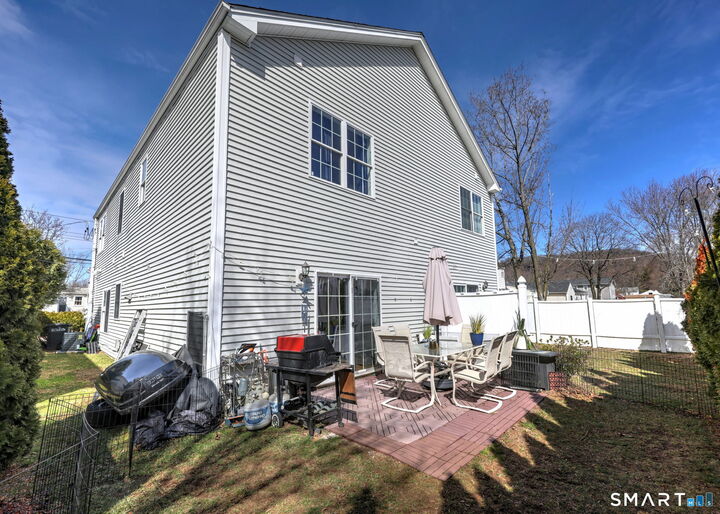 Property Photo:  12 Landin Street B  CT 06525 