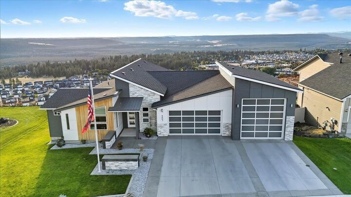 Property Photo:  8603 N Upper Mayes Ln  WA 99208 