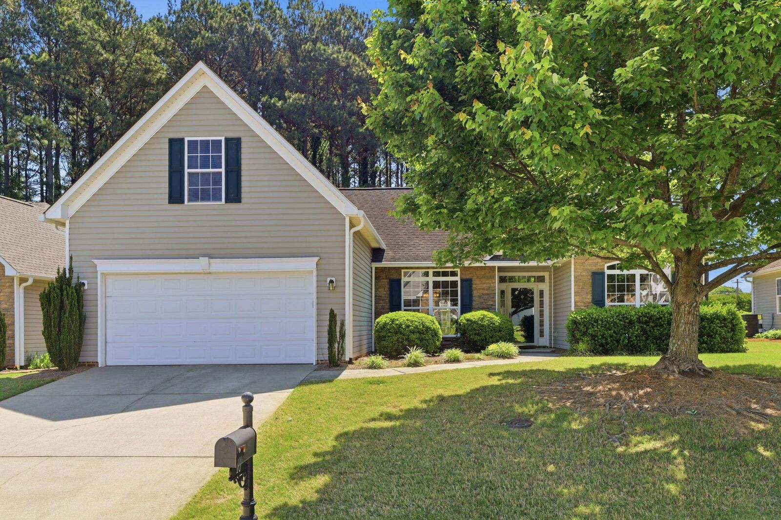 Property Photo:  10 Hanging Moss Lane  SC 29615 