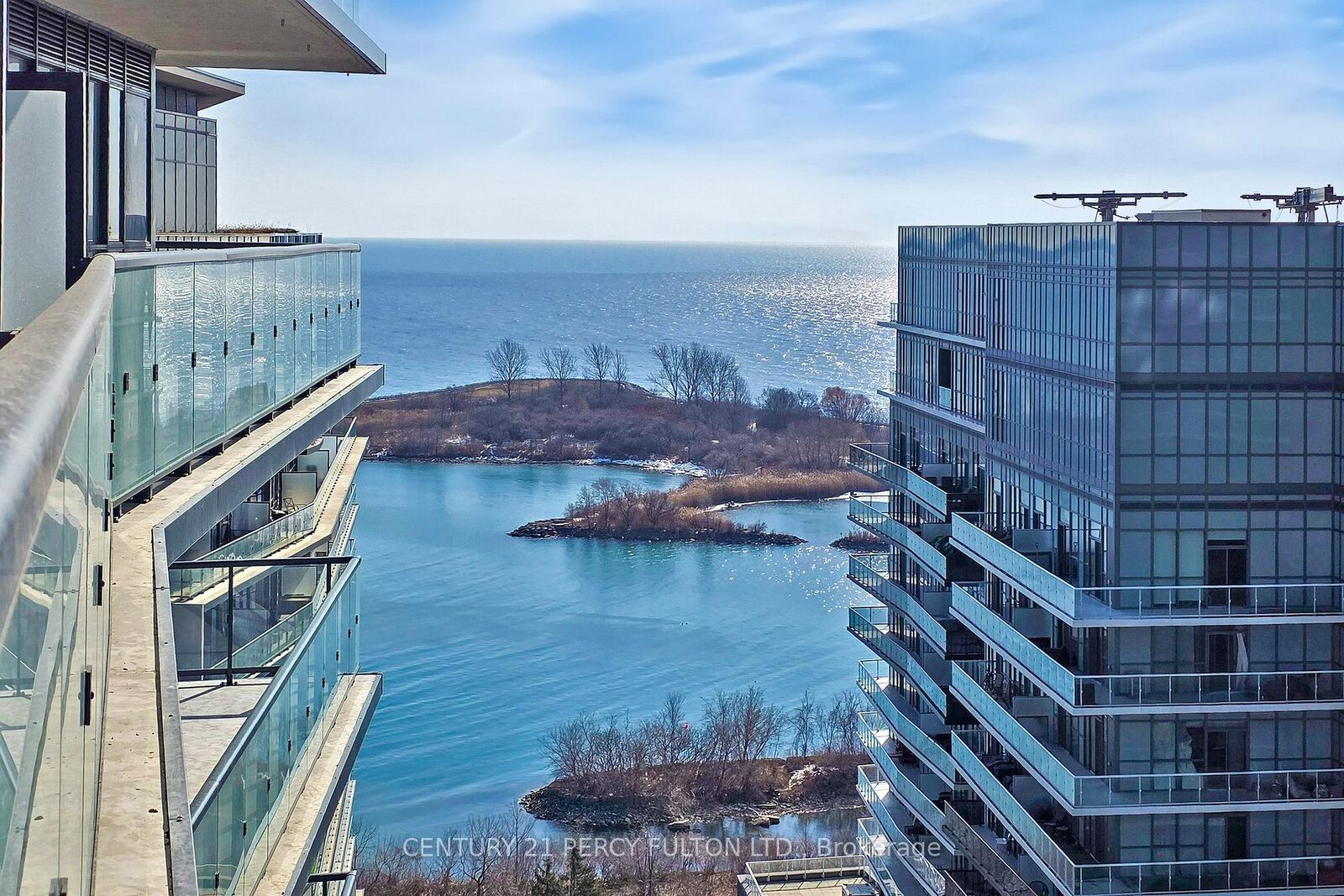 Property Photo:  38 Annie Craig Drive W 1907  ON M8V 0G9 