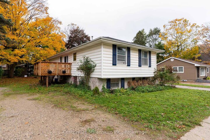 Property Photo: 698 Gustavus Street ON N0H 2C0